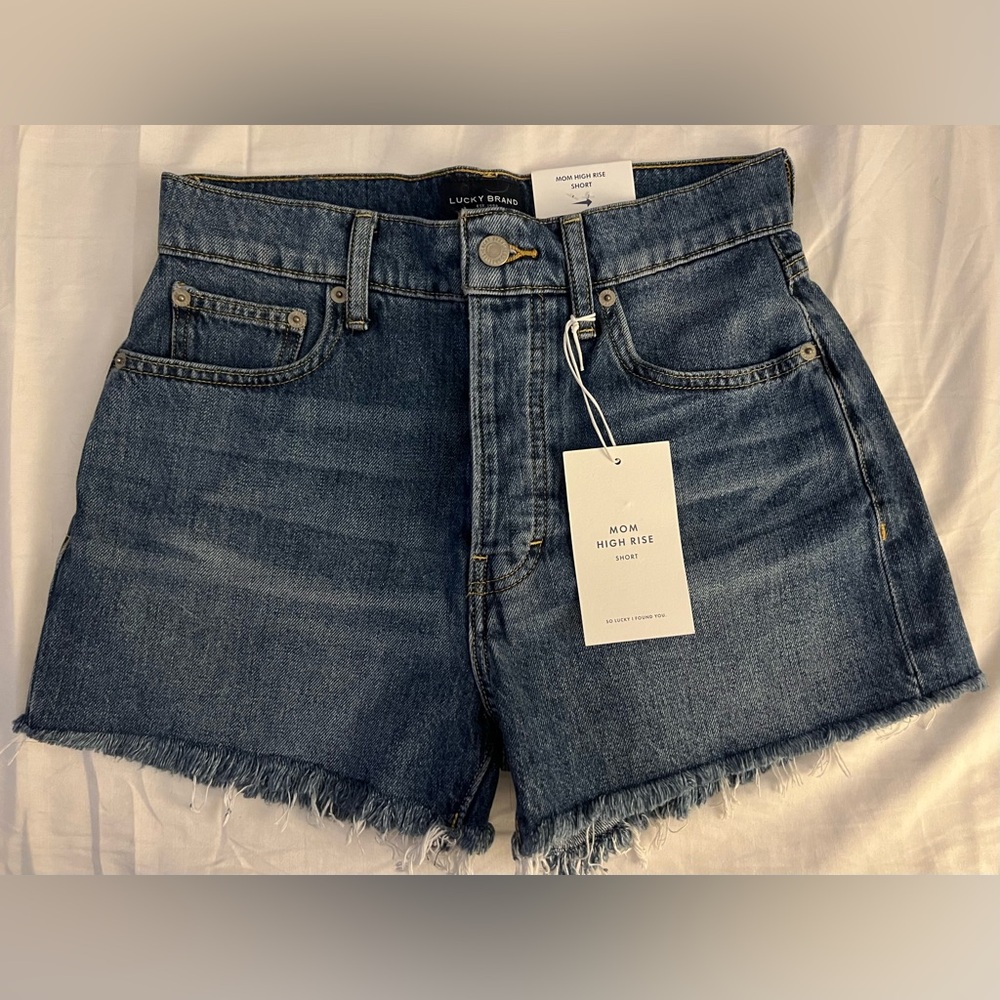NEW Lucky Brand Mom High Rise Frayed Hem Denim Shorts 2/26